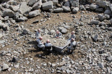 Isaac_Cordal_art_pre