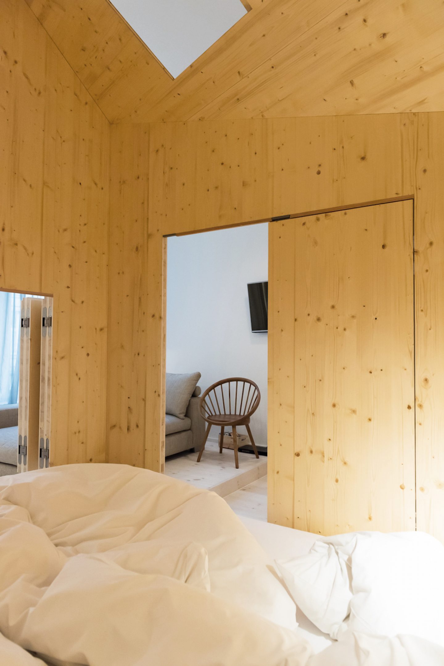 Room 304_Sigurd Larsen_Michelberger Hotel_Architecture Danish design berlin_photo x James Pfaff 7