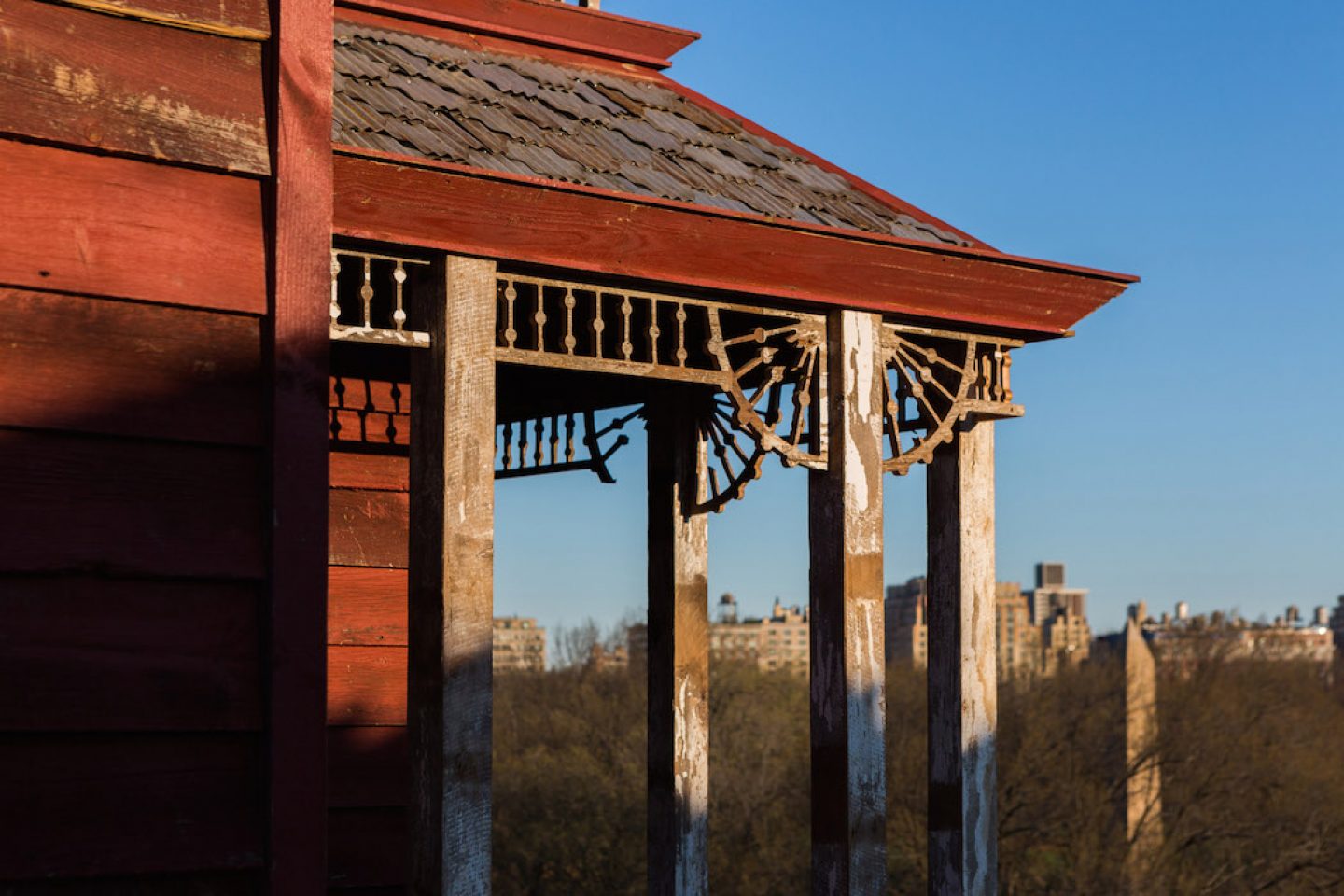 Cornelia Parker: Transitional Object (PsychoBarn)