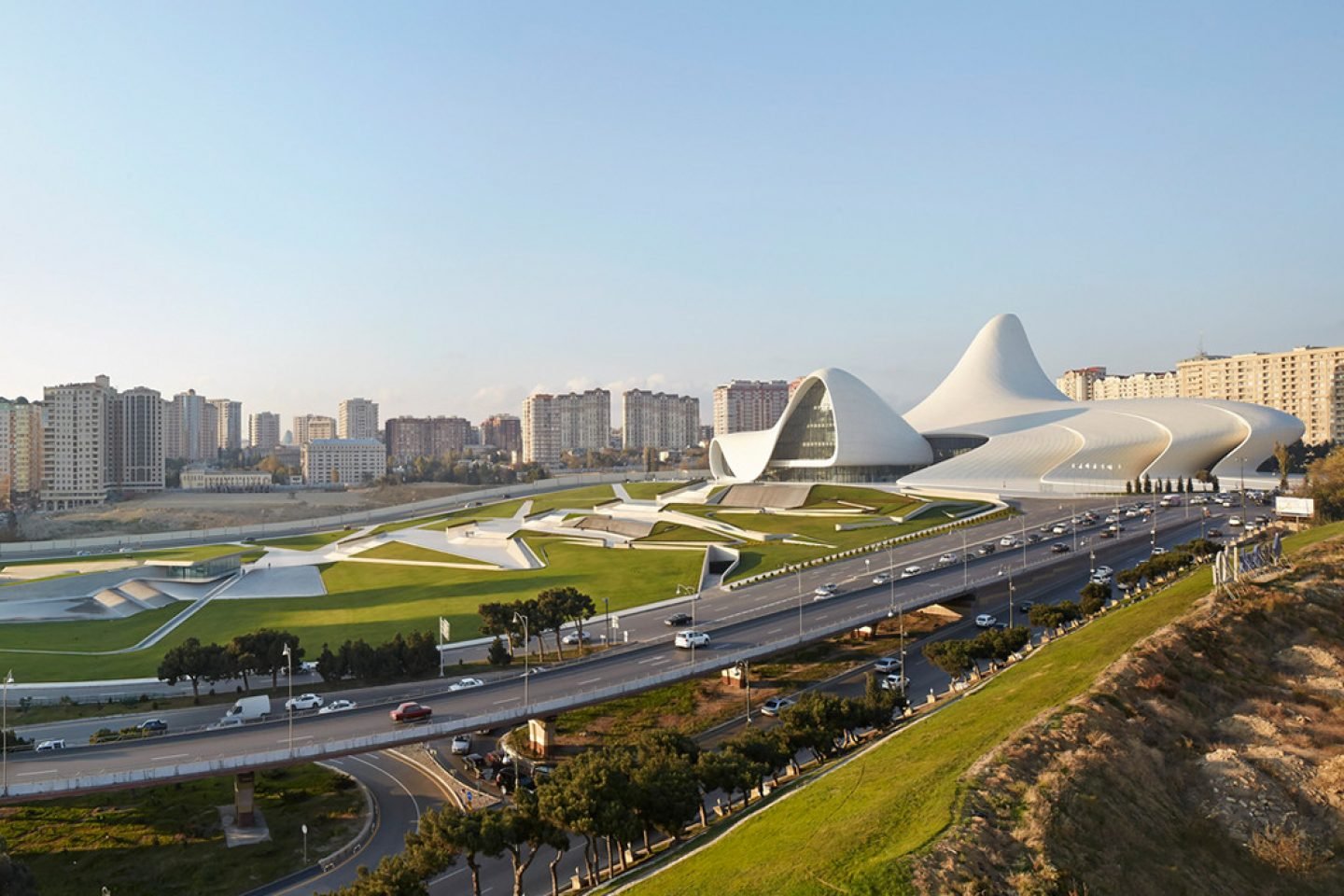 hadid-baku-004