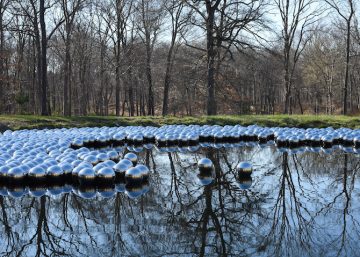 Art_Yayoi Kusama-GlassHouse_SteelBalls_03