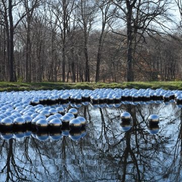 Art_Yayoi Kusama-GlassHouse_SteelBalls_11