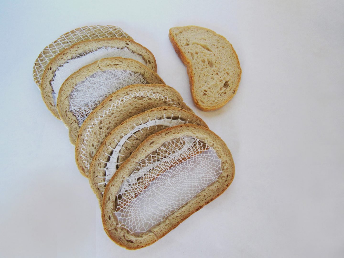 art_tereziakrnacova_everydaybread_01