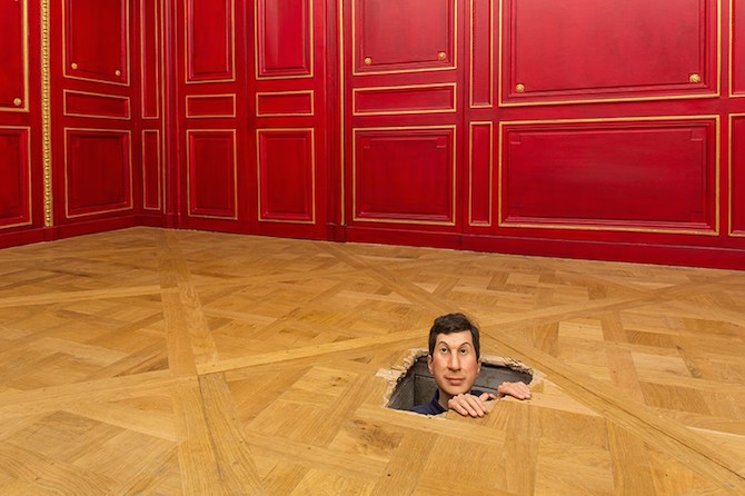 art_mauriziocattelan_macabresculptures_11