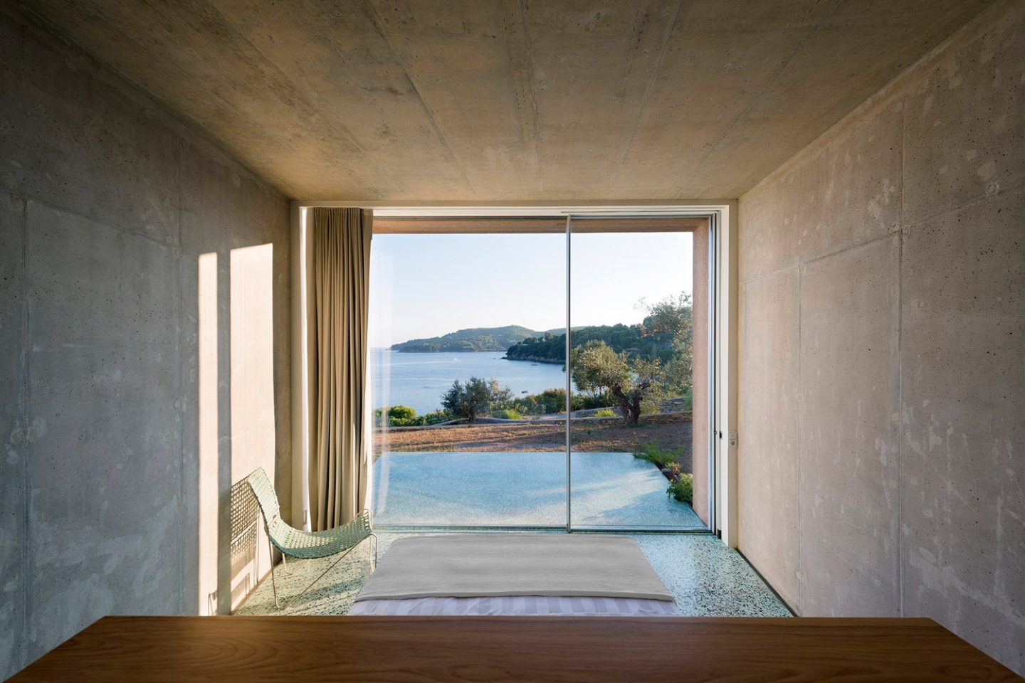 iGNANT_Architecture_Skiathos_Greece_Lydia_Xynogala_10