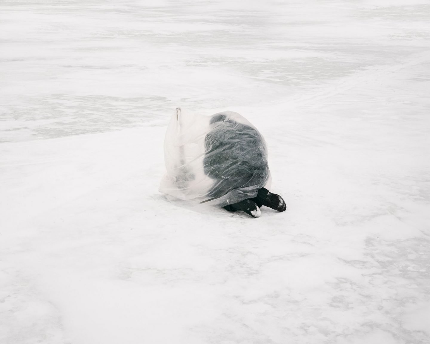 iGNANT_Photography_Aleksey_Kondratyev_Ice_Fishers_20