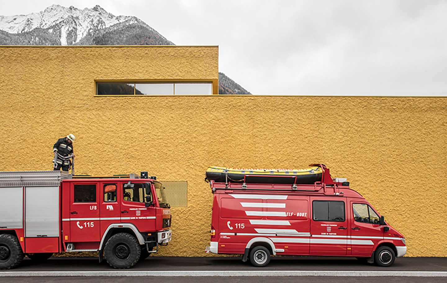 iGNANT-Architecture-Pedevilla-Architects-Fire-Station-004