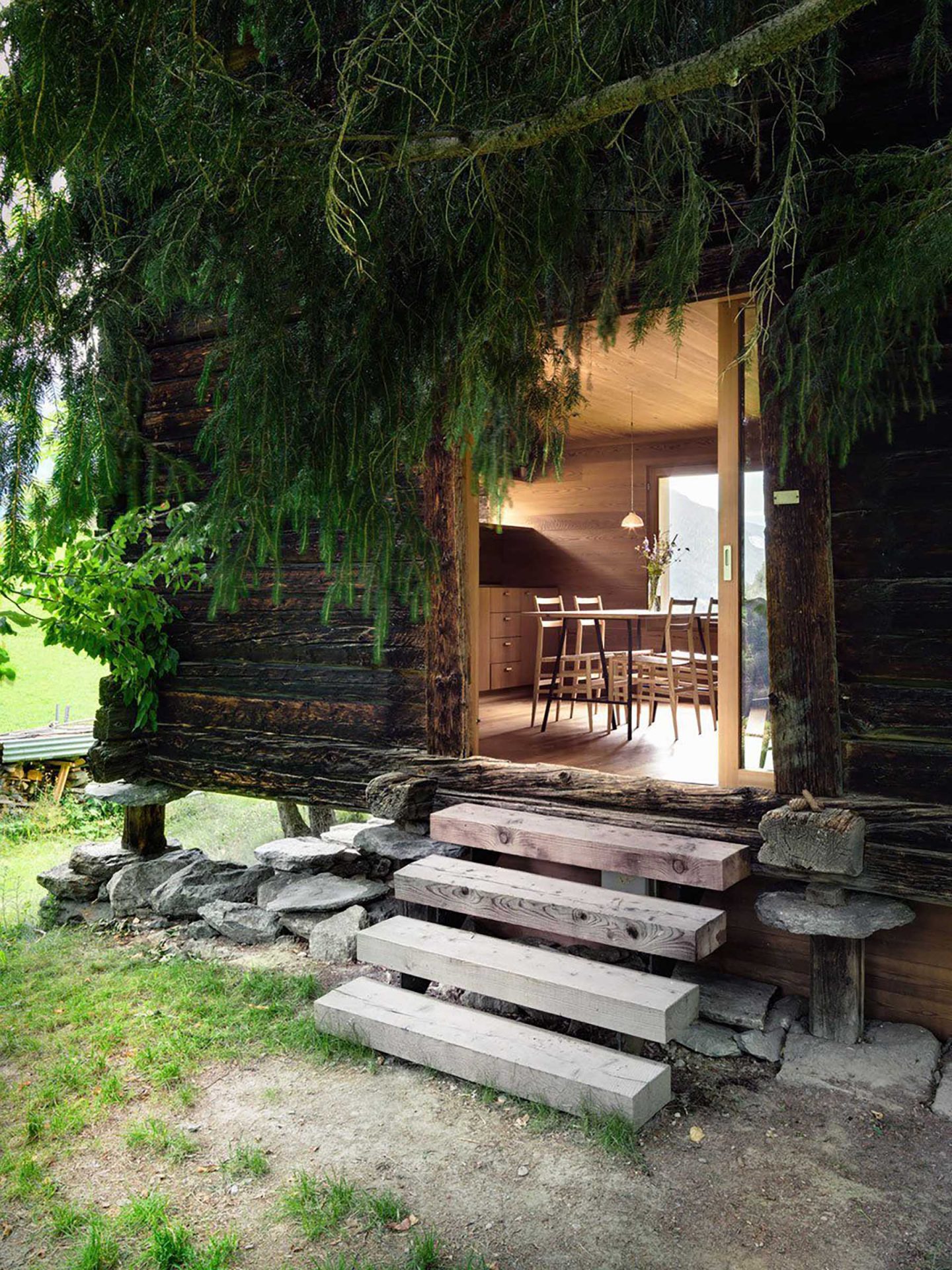 iGNANT-Architecture-Rapin-Saiz-Sarreyer-Cabin-16