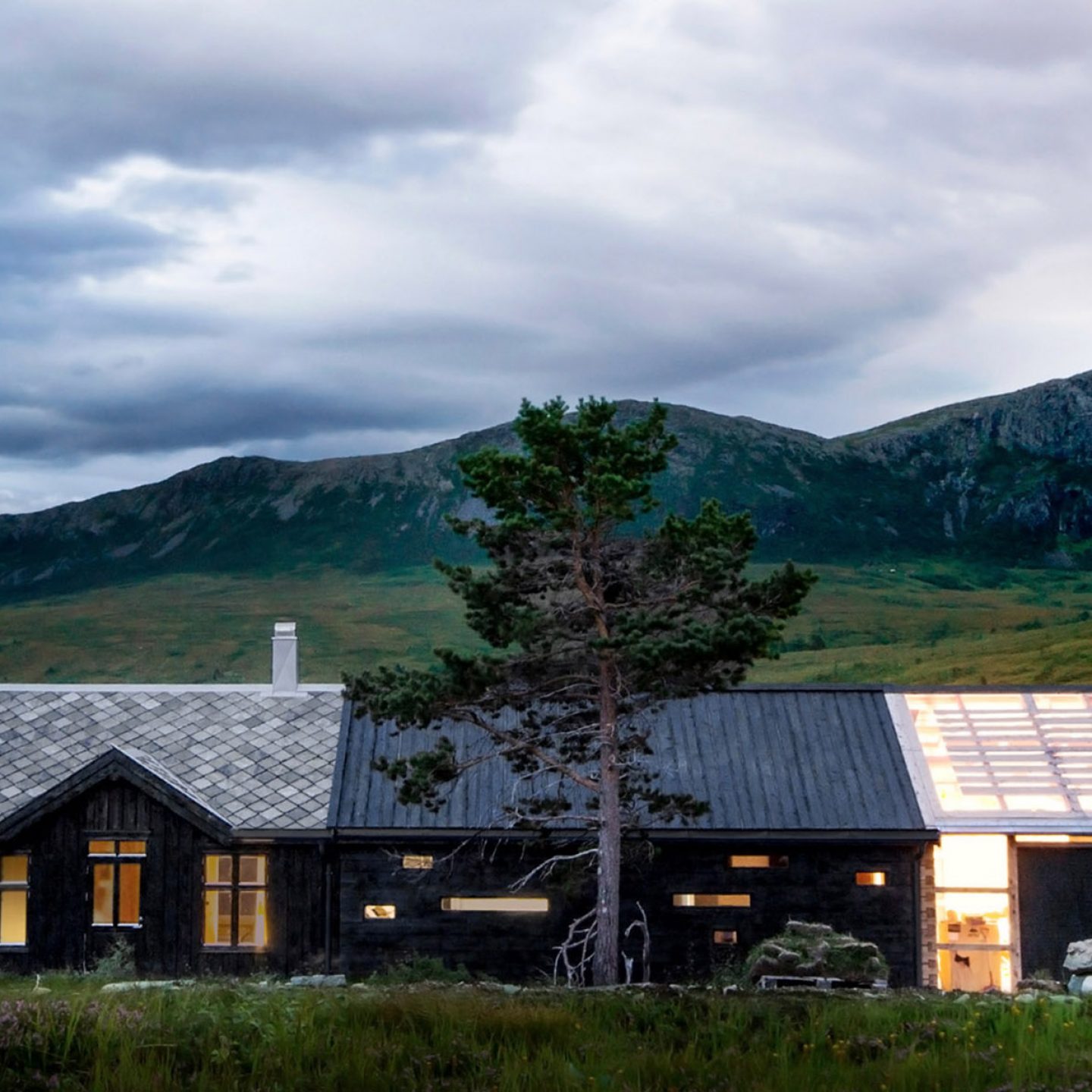 iGNANT-Architecture-Rever-Drage-Architects-Cabin-House-Sunndal-001a