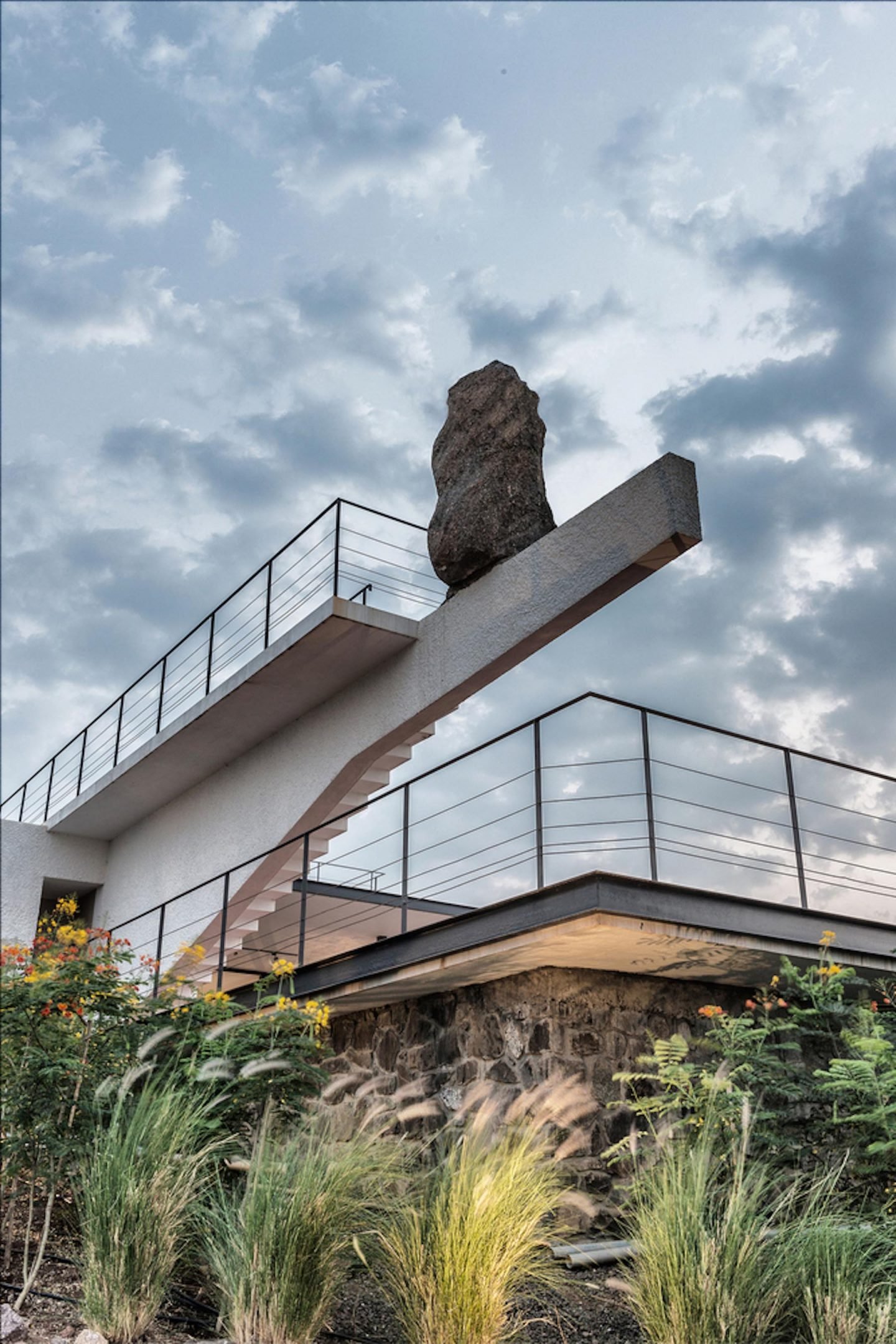 iGNANT-Architecture-Spasm-Design-The-Soaring-Rock-04