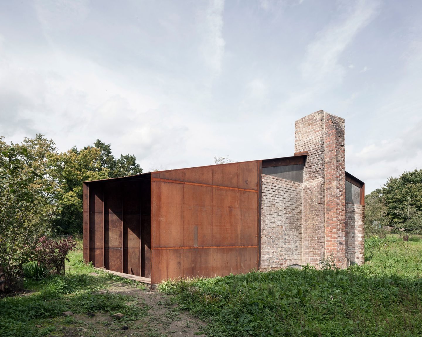 iGNANT-Architecture-Two-Pavilions-Carmody-Groarke-003