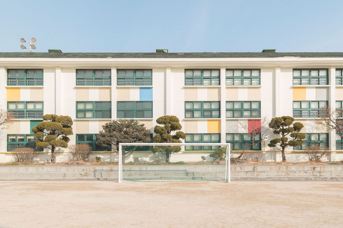 iGNANT-Photography-Andres-Gallardo-Korean-Schooling-05