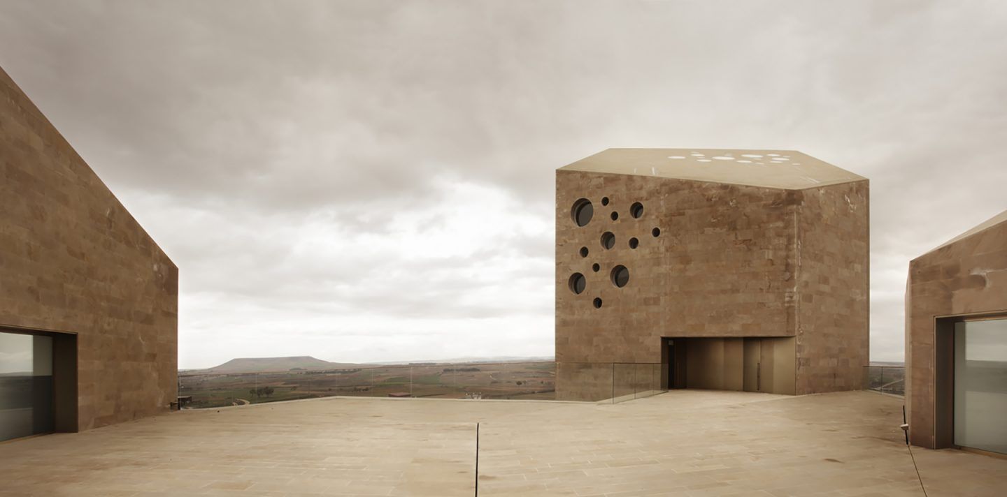 IGNANT-Architecture-Estudio-Barozzi-Veiga-Ribera-del-Duero-HQ-5