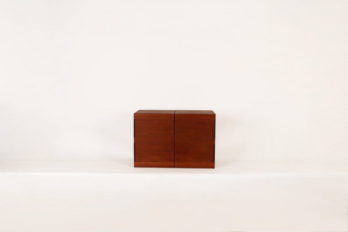 IGNANT-Design-Sebastian-Errazuriz-Cabinet-001