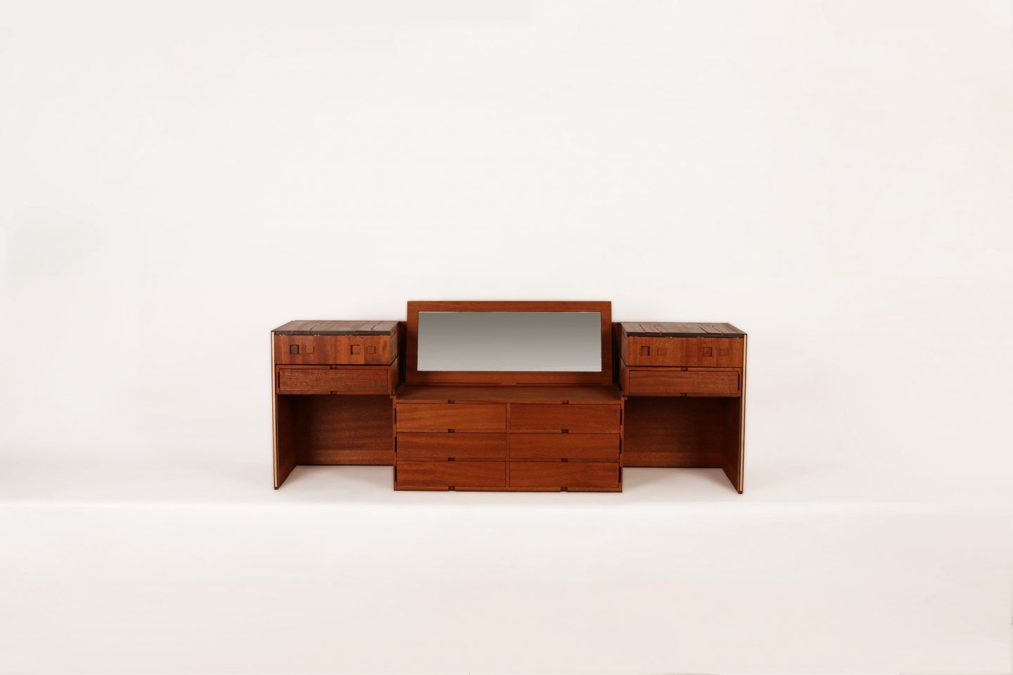 IGNANT-Design-Sebastian-Errazuriz-Cabinet-002