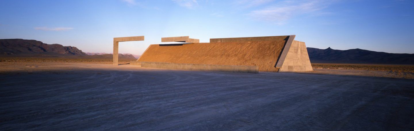 IGNANT-Art-Michael-Heizer-City-1