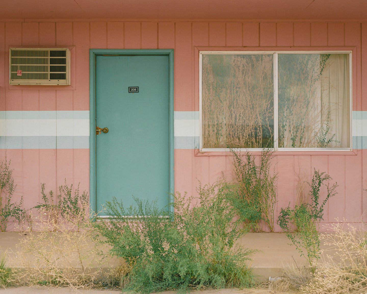 IGNANT-Photography-Dino-Kuznik-Arizona-Pastels-15