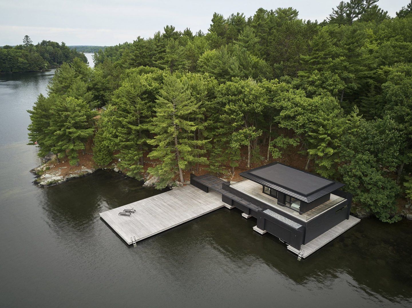 IGNANT-Architecture-Muskoka-Boathouse-1