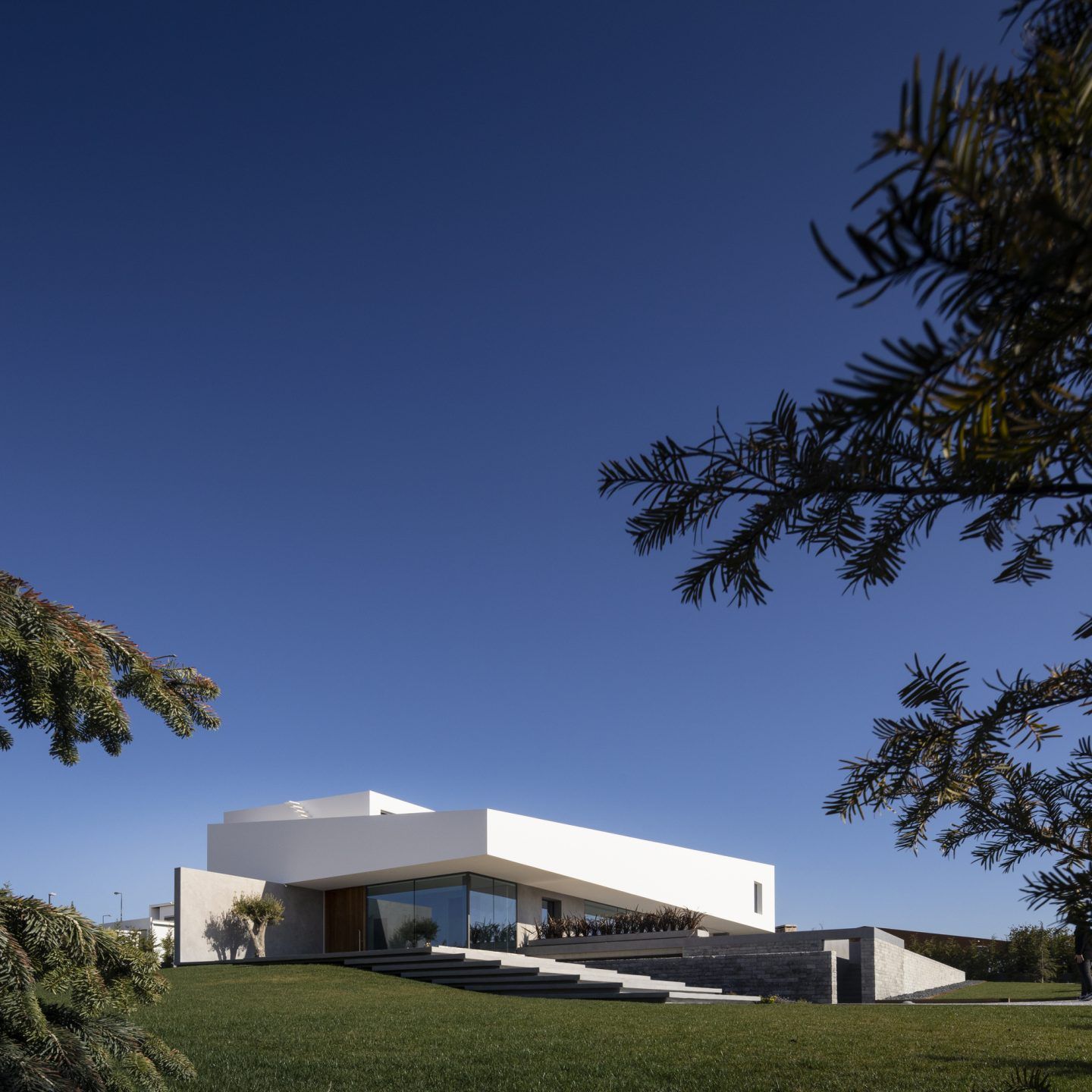 IGNANT-Architecture-Bica-Arquitectos-Belas-Clube-de-Campo-House-009