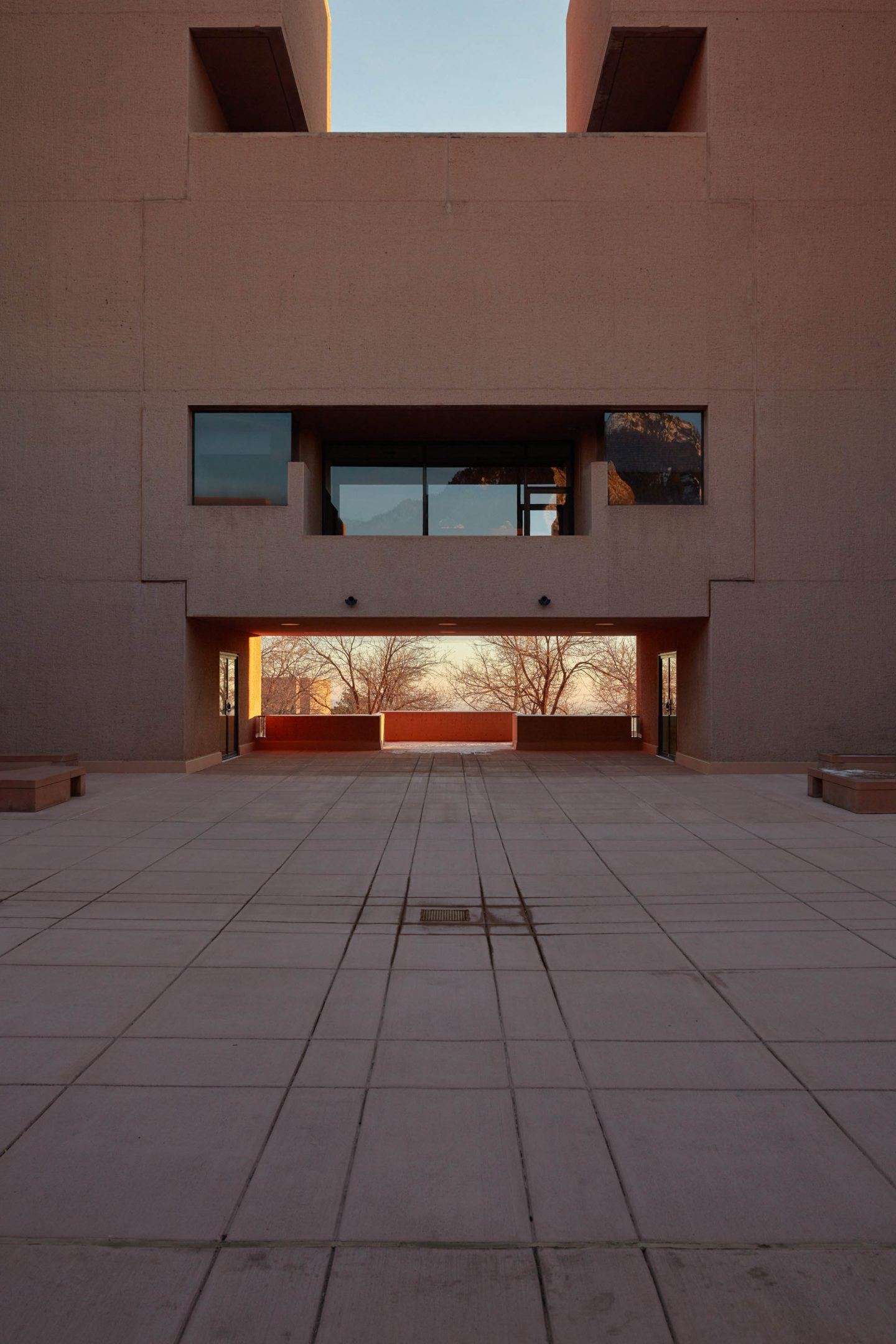 IGNANT-Architecture-Im-Pei-Mesa-Laboratory-By-Tom-Ross-20