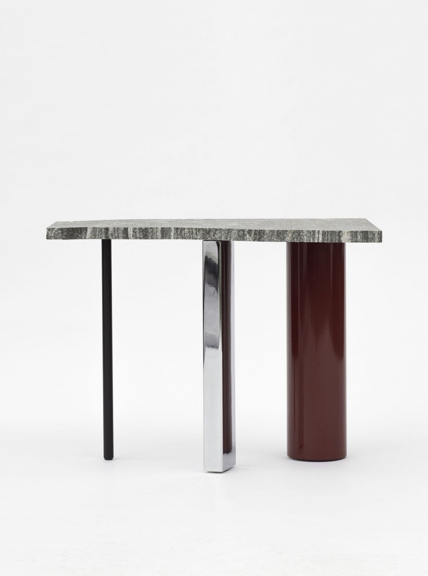 IGNANT-Design-Tomas-Diaz-Disciplina-Collection01-02