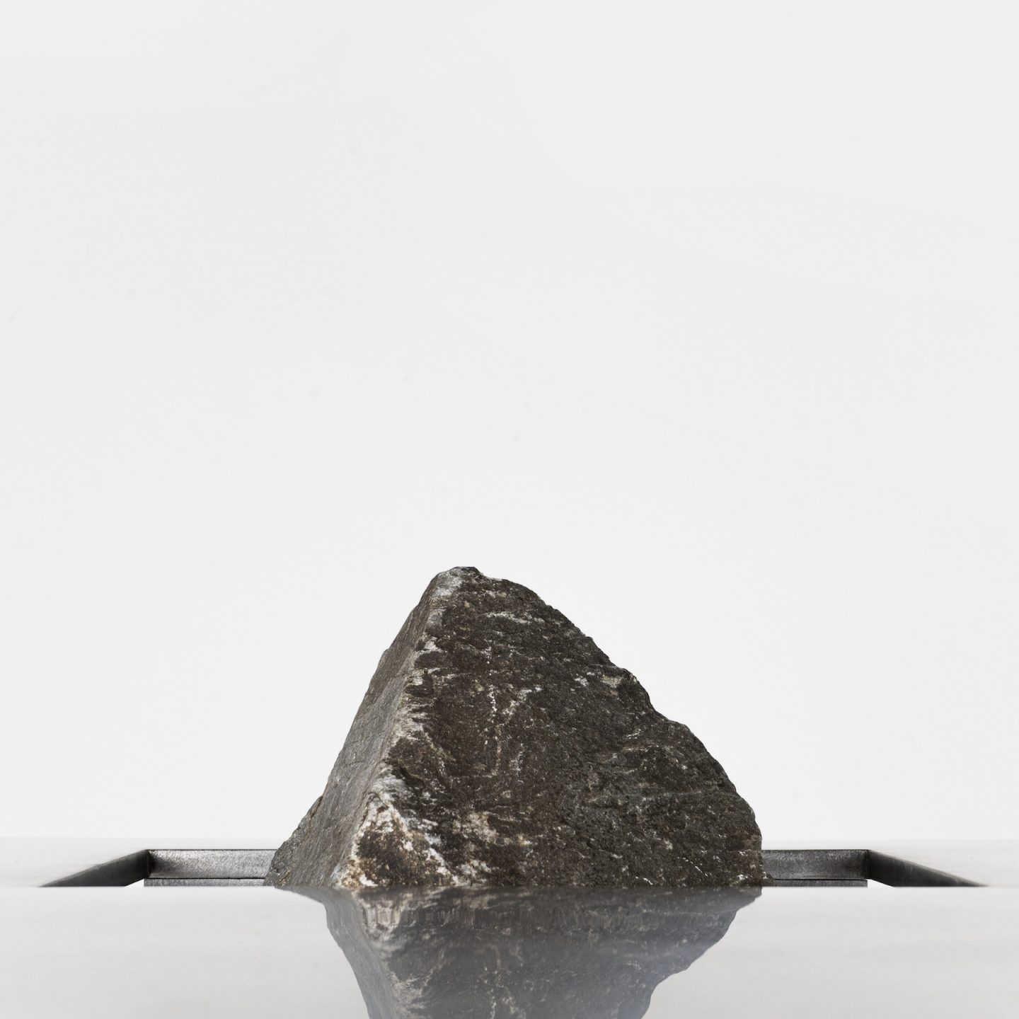 IGNANT-Design-Sisan-Lee-Proportions-Of-Stone-11