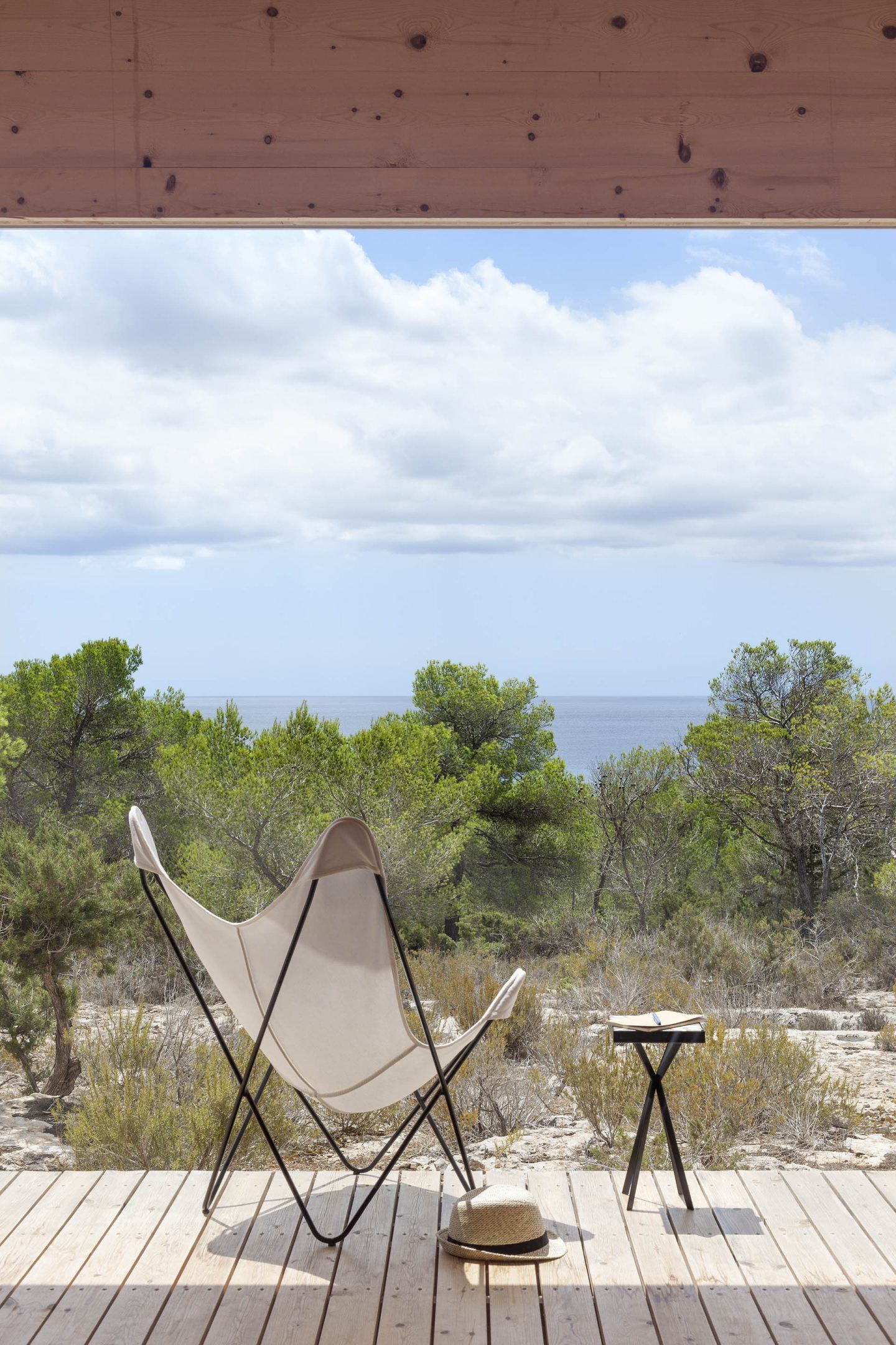 IGNANT-Architecture-Marià-Castelló-Martínez-Bosc-d'en-Pep-Ferrer-016