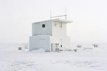 IGNANT-Photography-Eirik-Johnson-Barrow-Cabins-018