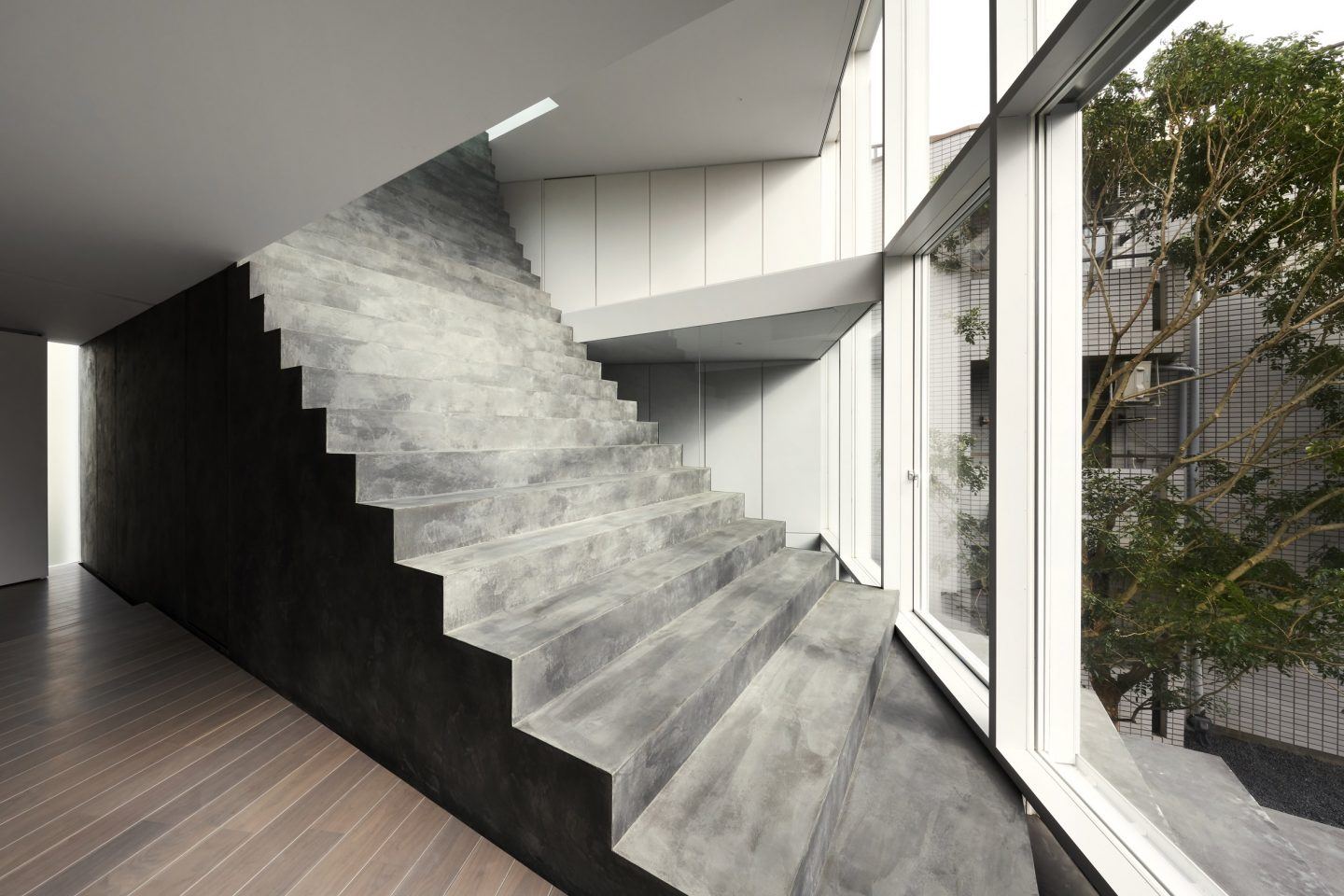 IGNANT-Architecture-Nendo-Stairway-House-05