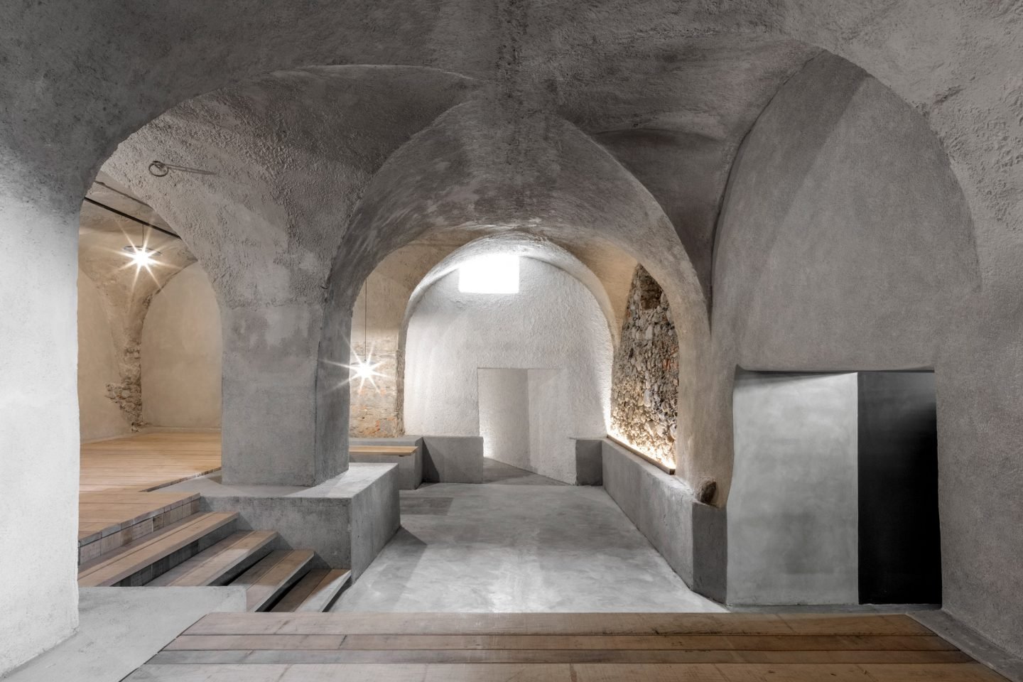 IGNANT-Architecture-South-Tyrol-Pacherhof-Wine-Cellar-03