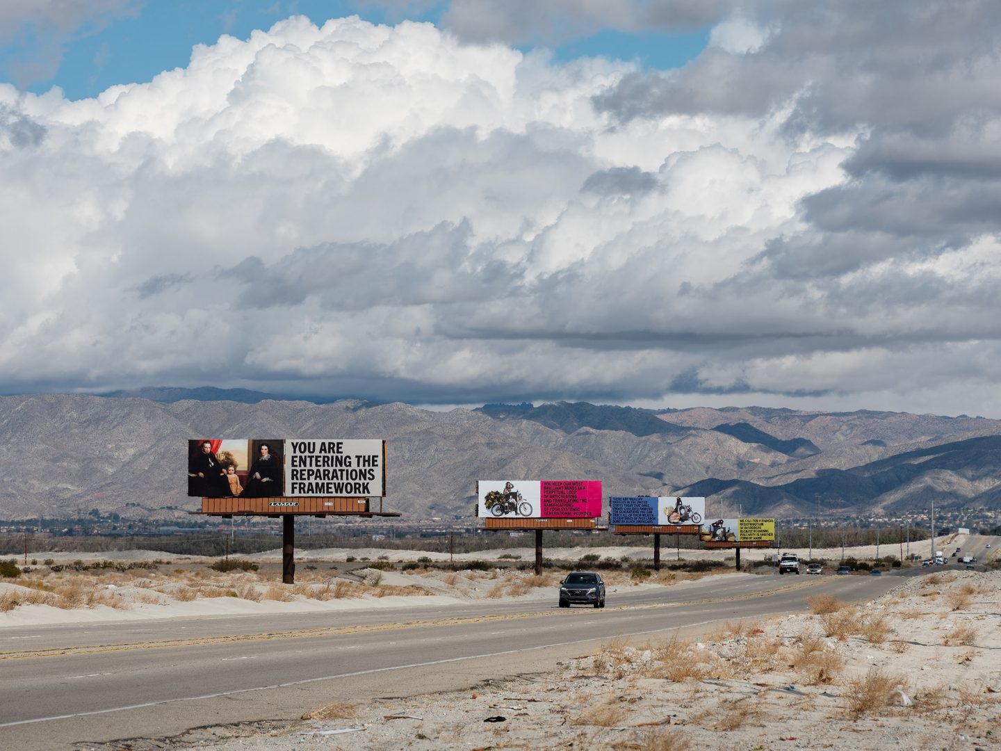 IGNANT-Art-DesertX-Xaviera-Simmons-Lance-Gerber-1-min