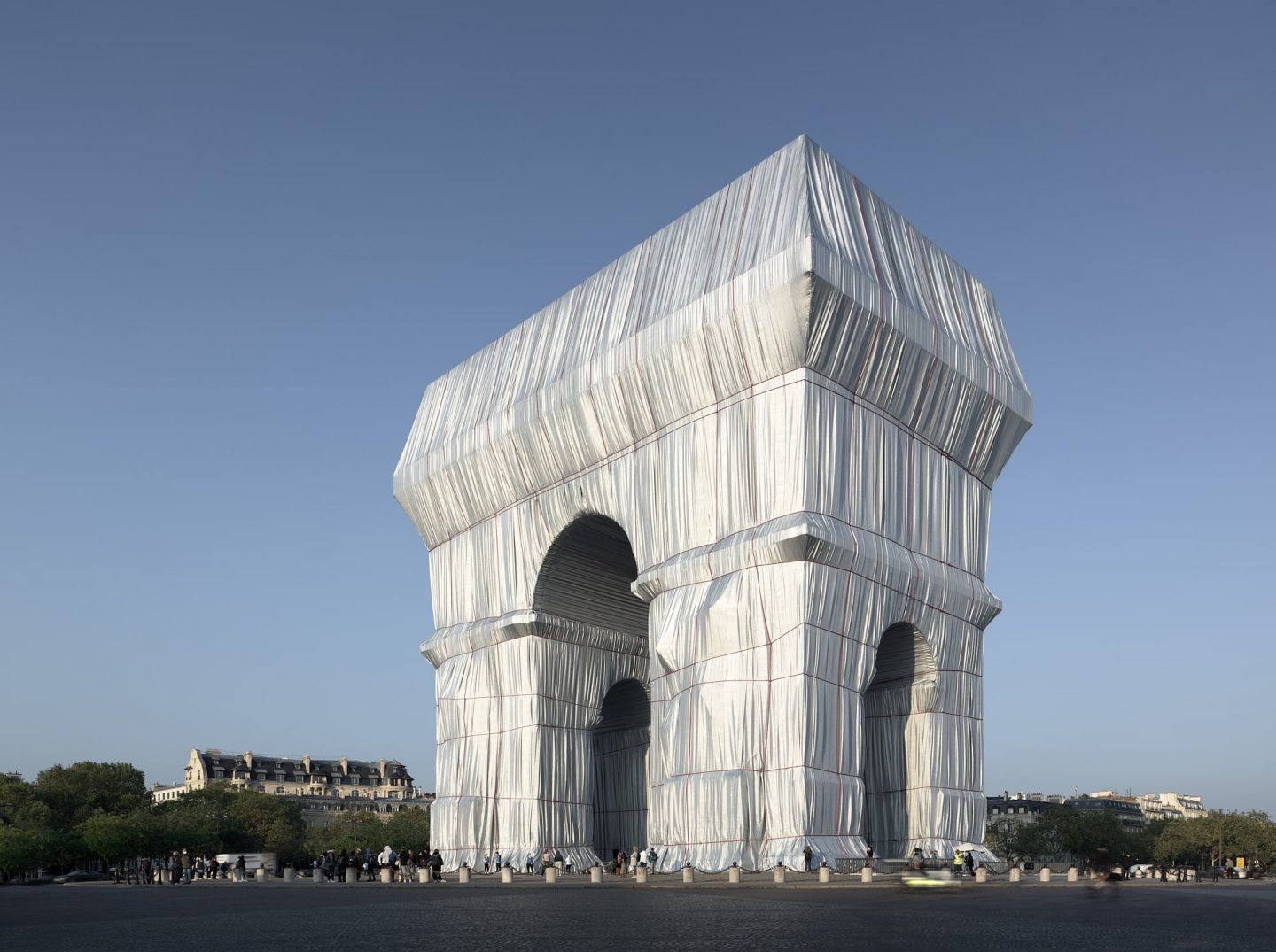 IGNANT-Photography-Arc-de-Triomphe-Yohan-Zerdoun-011